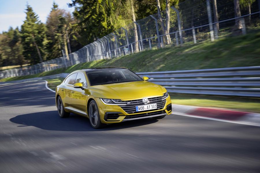  Volkswagen Arteon R-Line 2017 года  (WW) (фото 35 из 70)